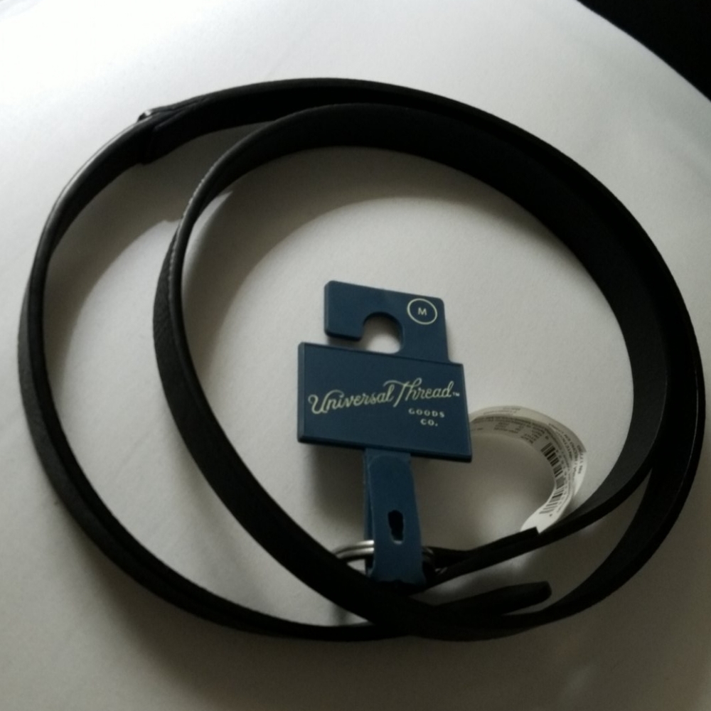 📍Final Sale! NWT Universal Threads Thin Black Belt